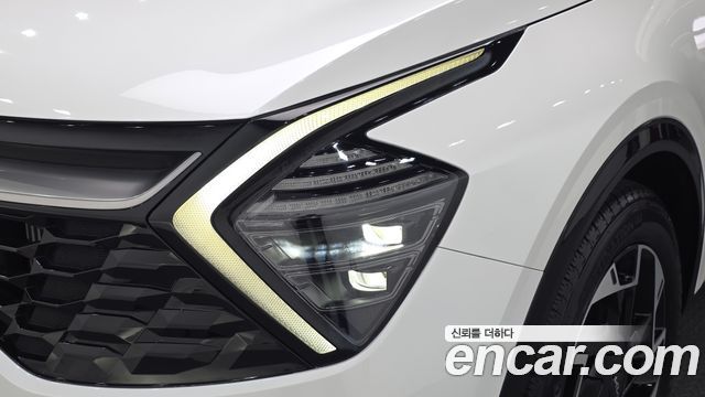 Kia Sportage 2022 — photo 8