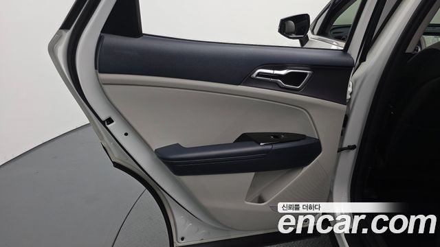 Kia Sportage 2022 — photo 15