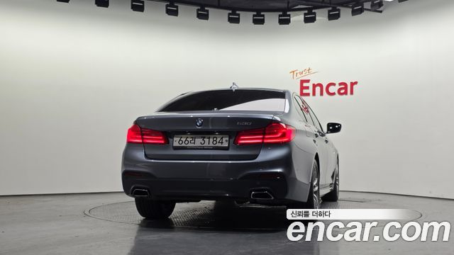 BMW 5-Series 2017 — photo 4