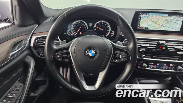 BMW 5-Series 2017 — photo 13