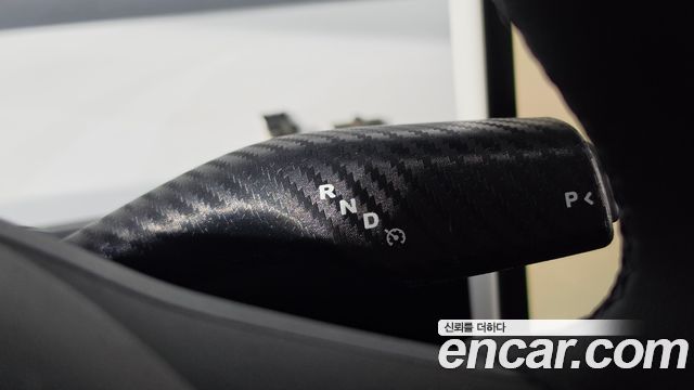 Tesla Model Y 2024 — photo 12