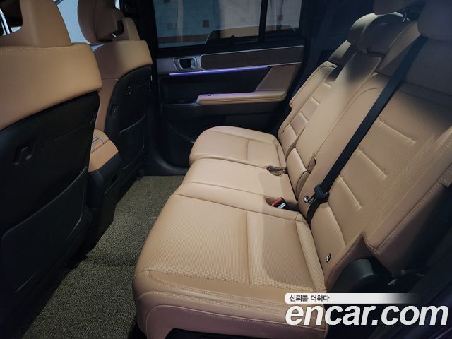 Hyundai Santafe 2025 — photo 16