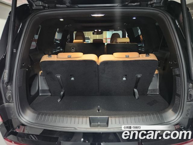 Hyundai Santafe 2025 — photo 17