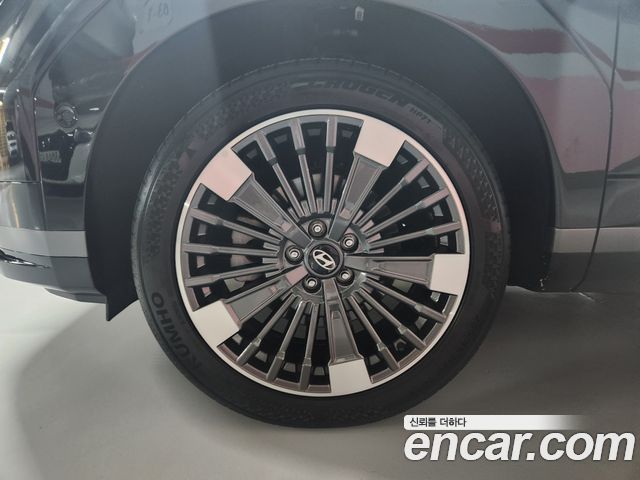 Hyundai Santafe 2025 — photo 19