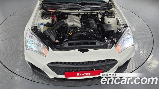 Hyundai Genesis 2010 — photo 6