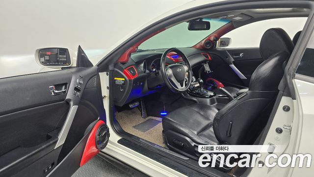 Hyundai Genesis 2010 — photo 10