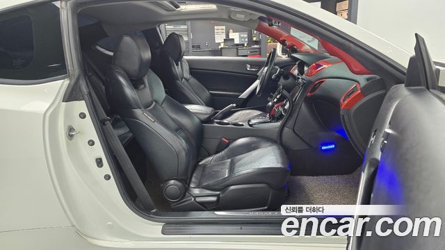 Hyundai Genesis 2010 — photo 11