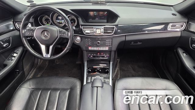 Mercedes-Benz E-Class 2016 — photo 7