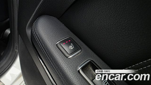 Mercedes-Benz E-Class 2016 — photo 18