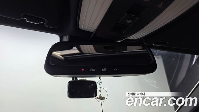 Mercedes-Benz E-Class 2016 — photo 19