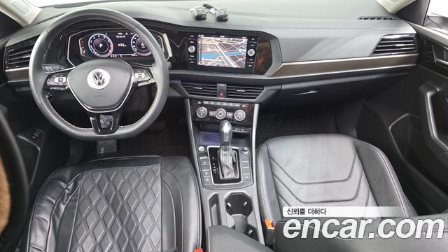 Volkswagen Jetta 2021 — photo 10