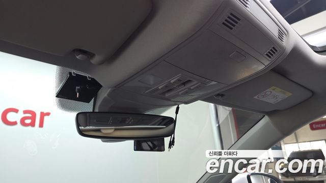 Volkswagen Jetta 2021 — photo 24