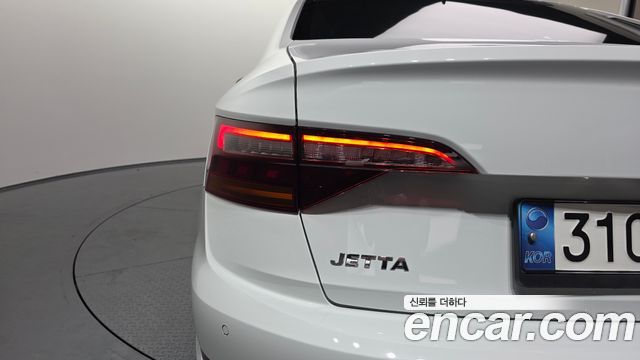 Volkswagen Jetta 2021 — photo 9