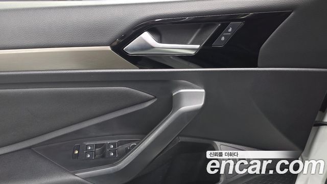 Volkswagen Jetta 2021 — photo 29