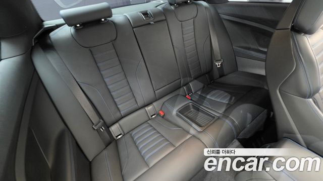 BMW 2-Series 2023 — photo 11