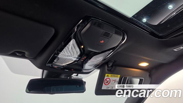 BMW 2-Series 2023 — photo 17