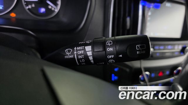 Hyundai Starex 2019 — photo 26