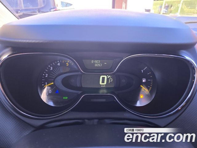 Renault Korea QM3 2016 — photo 8