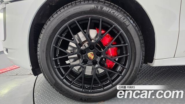 Porsche Macan 2017 — photo 5