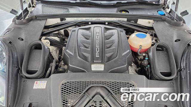 Porsche Macan 2017 — photo 6