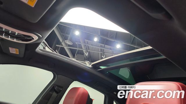Porsche Macan 2017 — photo 16