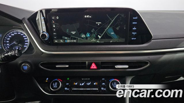 Hyundai Sonata 2020 — photo 12