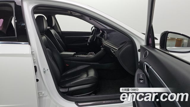 Hyundai Sonata 2020 — photo 18