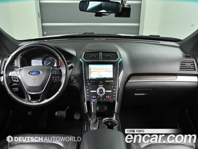 Ford Explorer 2016 — photo 7