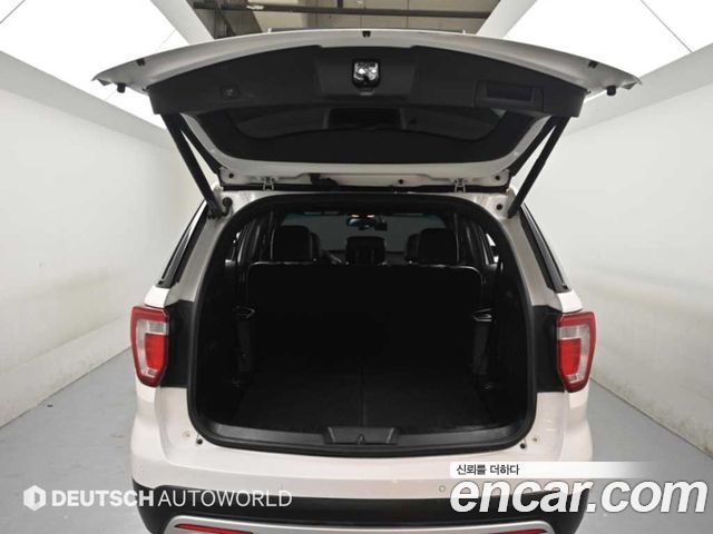 Ford Explorer 2016 — photo 19