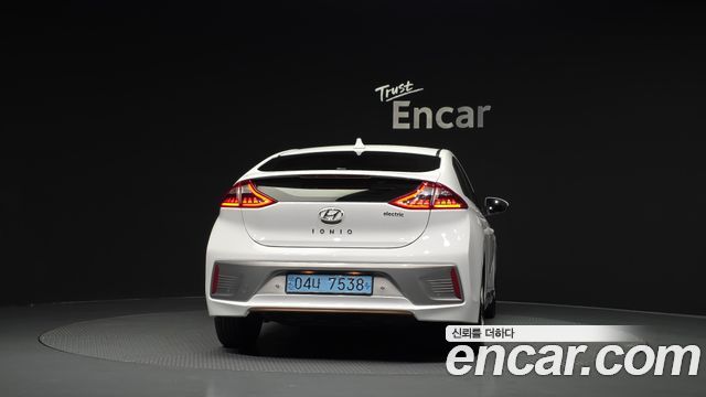 Hyundai Ioniq 2018 — photo 4
