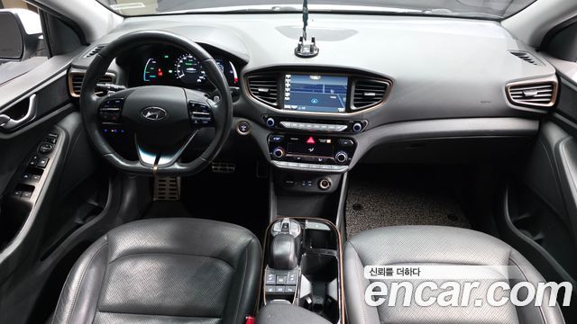 Hyundai Ioniq 2018 — photo 10