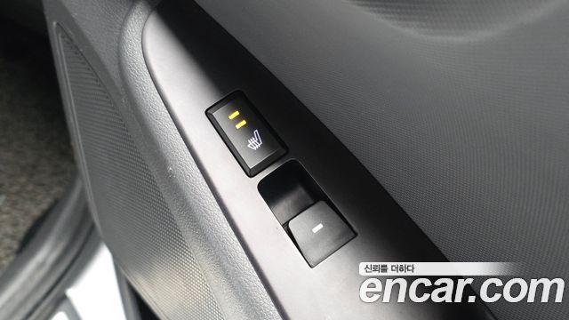 Hyundai Ioniq 2018 — photo 25