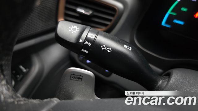Hyundai Ioniq 2018 — photo 28