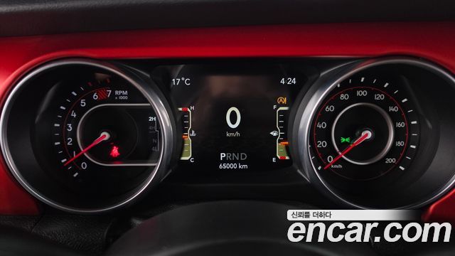 Jeep Wrangler 2018 — photo 11