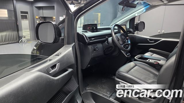 Hyundai Staria 2022 — photo 13