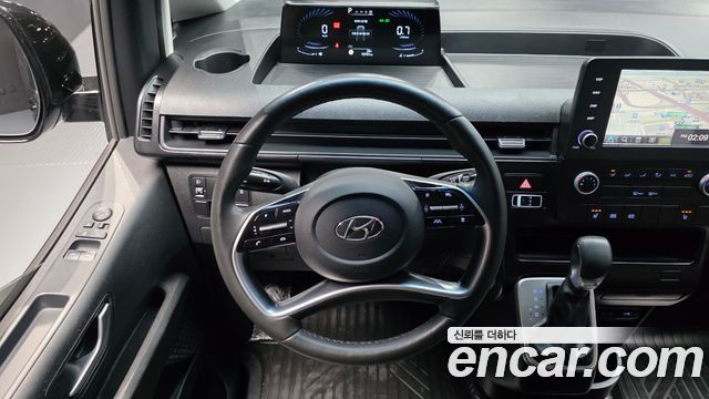 Hyundai Staria 2022 — photo 19