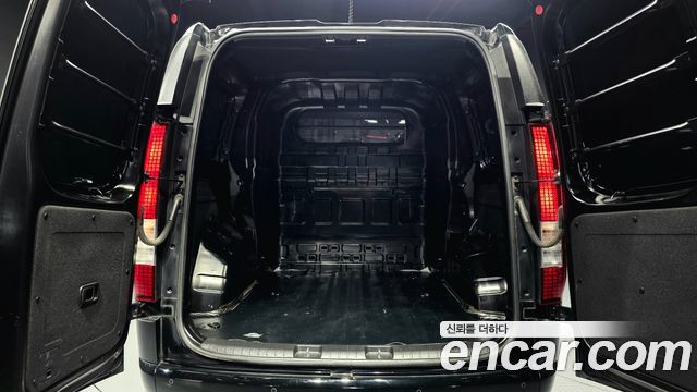 Hyundai Staria 2022 — photo 26