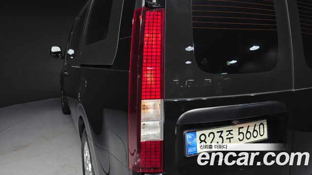 Hyundai Staria 2022 — photo 9