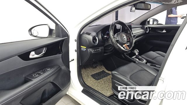 Kia K3 2019 — photo 10