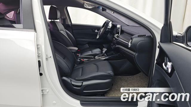 Kia K3 2019 — photo 11