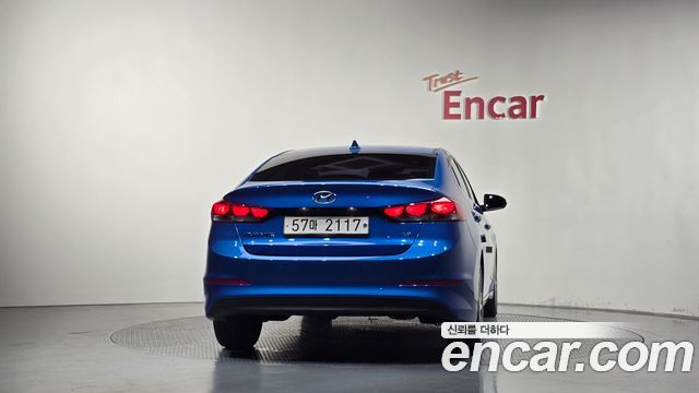 Hyundai AVANTE 2018 — photo 4