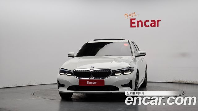 BMW 3-Series 2019 — photo 3