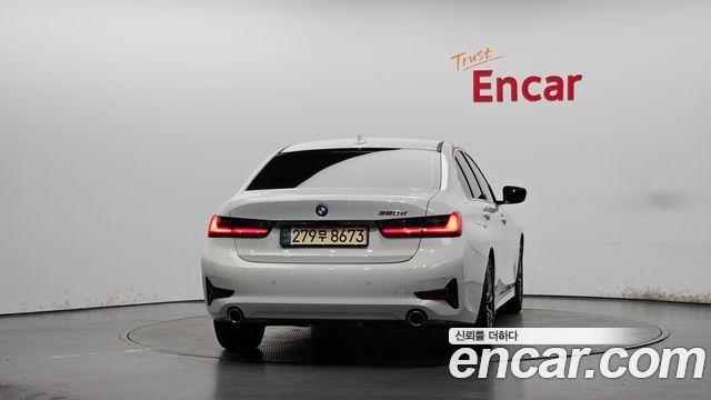 BMW 3-Series 2019 — photo 4
