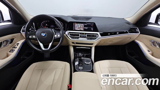 BMW 3-Series 2019 — photo 10