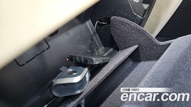 BMW 3-Series 2019 — photo 33