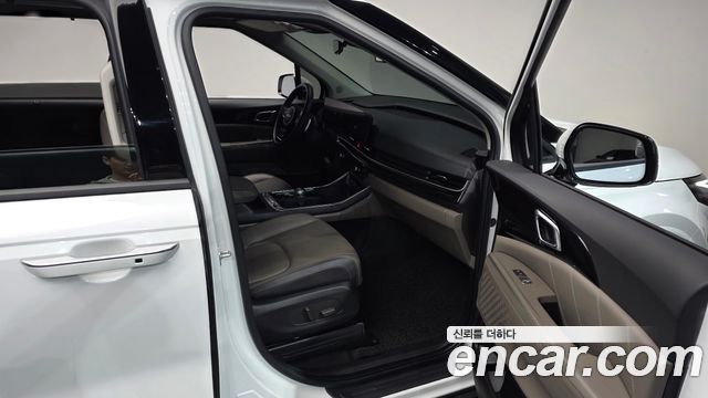 Kia Canival 2025 — photo 17