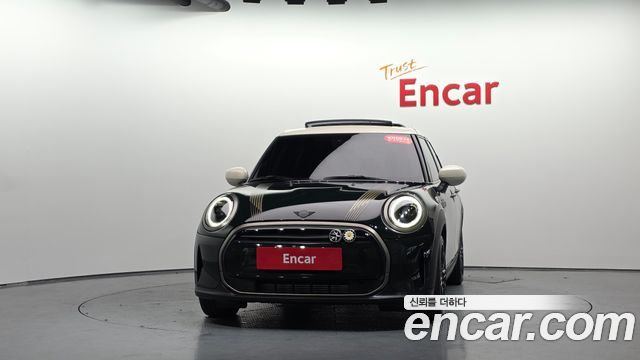 Mini Cooper 2023 — photo 3
