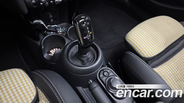 Mini Cooper 2023 — photo 12