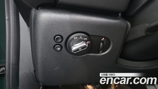 Mini Cooper 2023 — photo 23