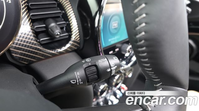 Mini Cooper 2023 — photo 24